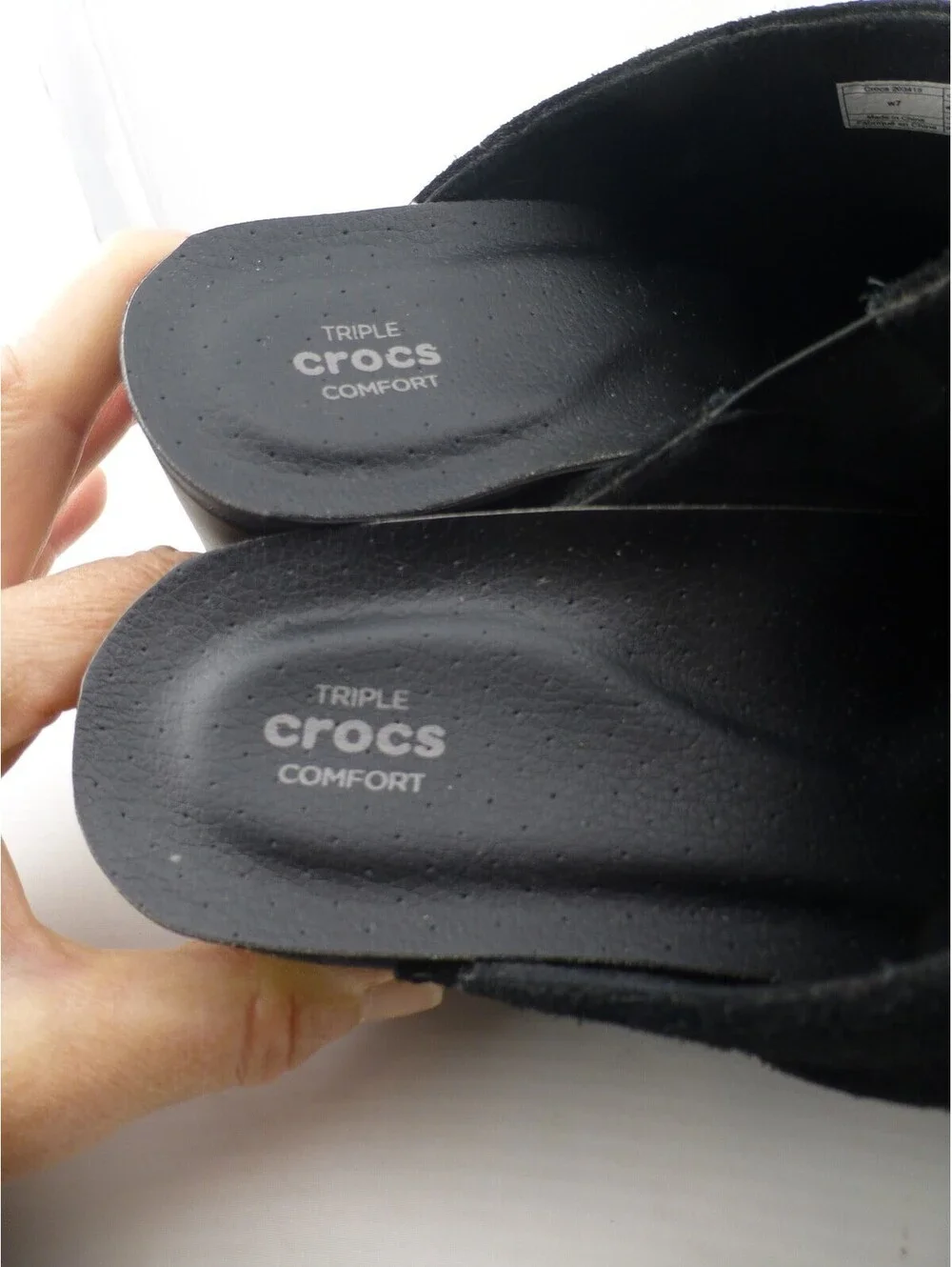 Crocs Triple Comfort Black Suede Clogs Women's Size 7 Slip On Block Heel M13